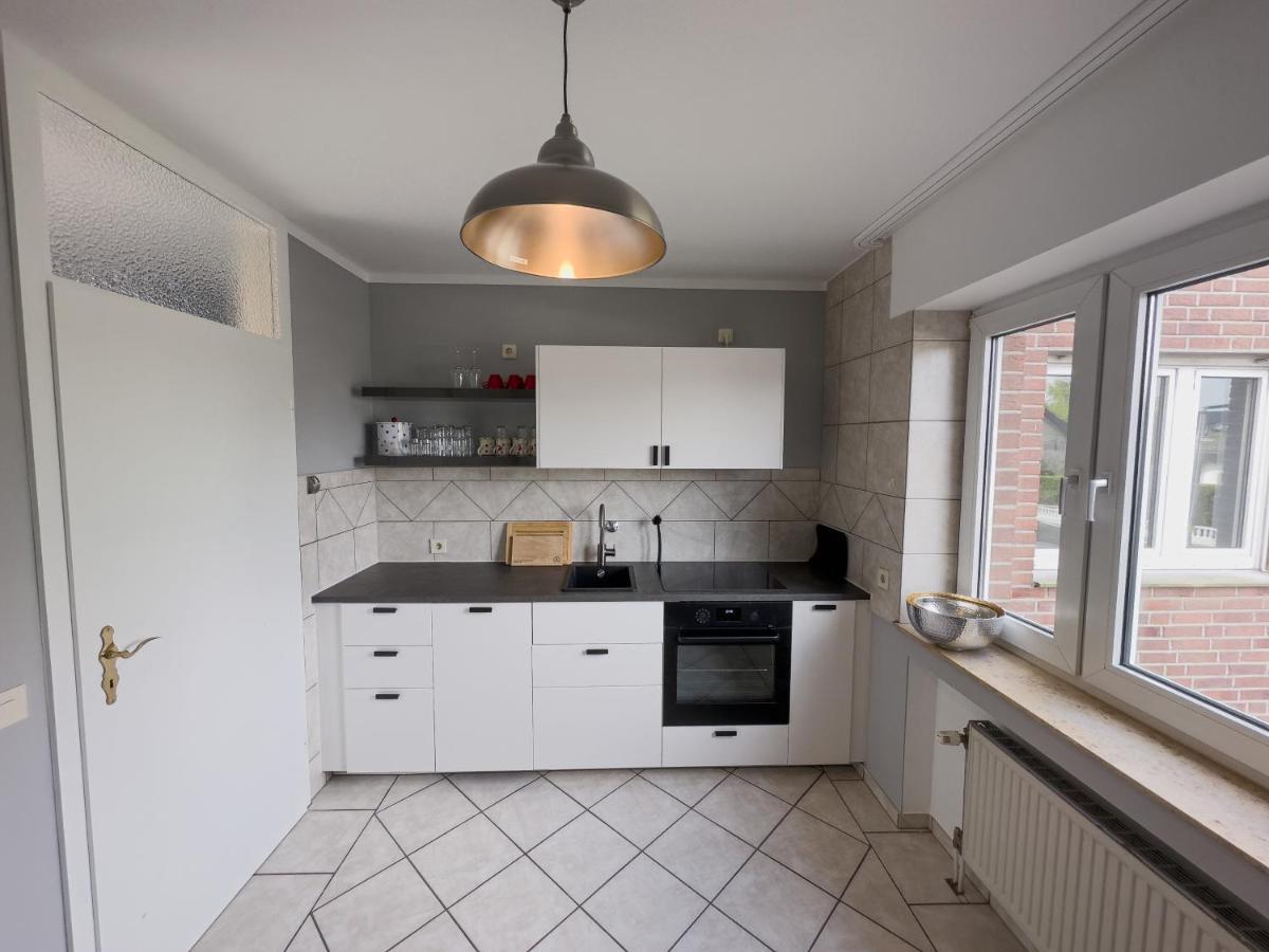 Ferienwohnung Ruhiges Juwel: Frisch Renoviert 100 Qm Jülich Exterior foto